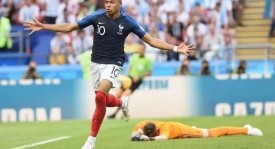 英超中场核心维尔茨与萨拉赫：利物浦新组合的适应与默契之路